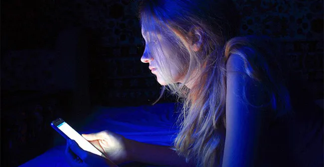 Tác hại của ánh sáng không phù hợp đến đôi mắt