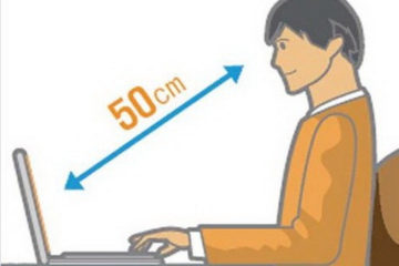 Hình ảnh tư thế ngồi tốt nhất giữa máy tính là khoảng 50-100cm